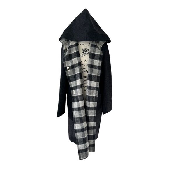 Gianfranco Ferré Vintage Hooded Wool Coat Gray Plaid Lining Made in Italy 14